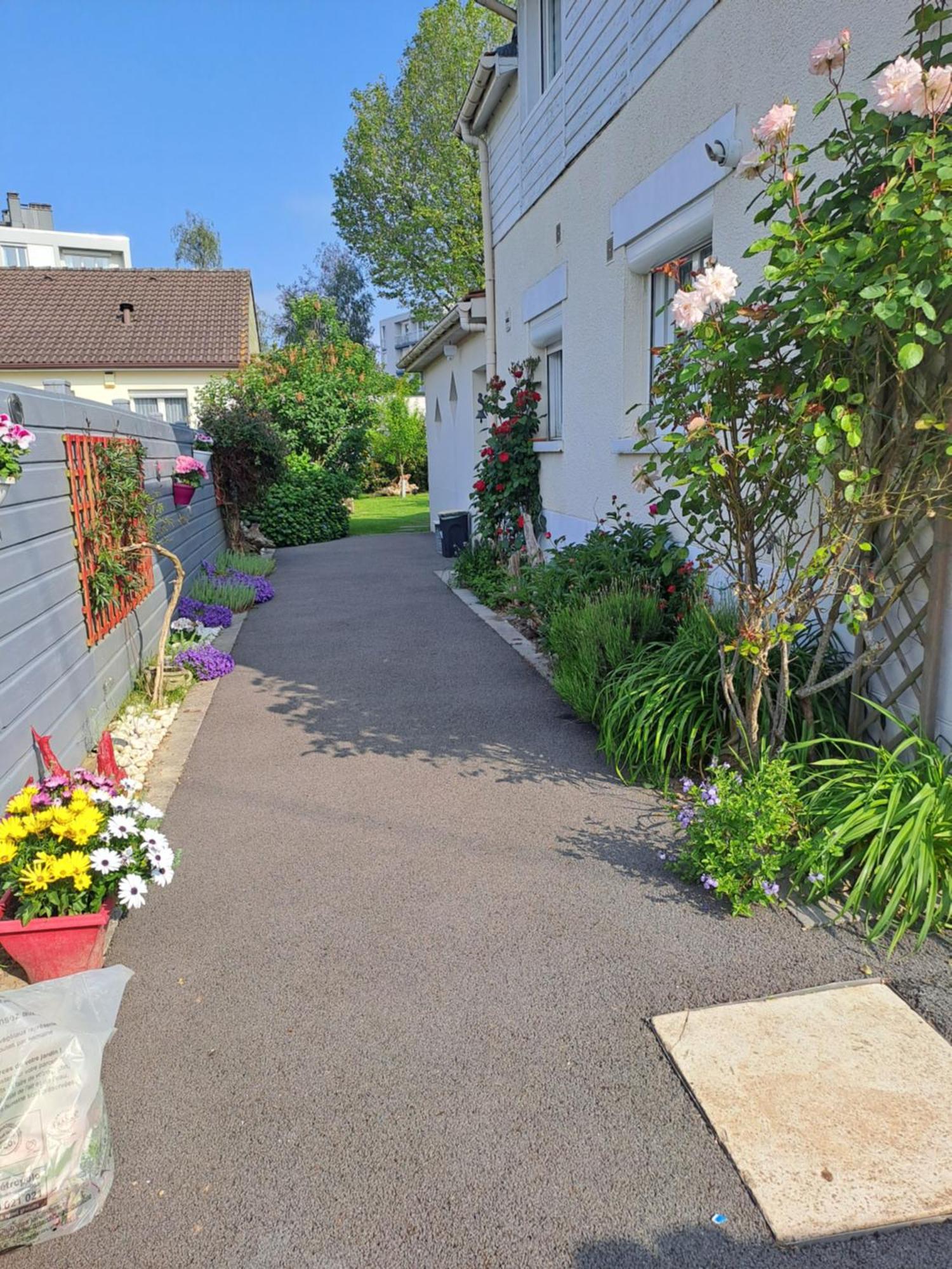 Gites Les Lucioles Mont-Saint-Aignan Esterno foto